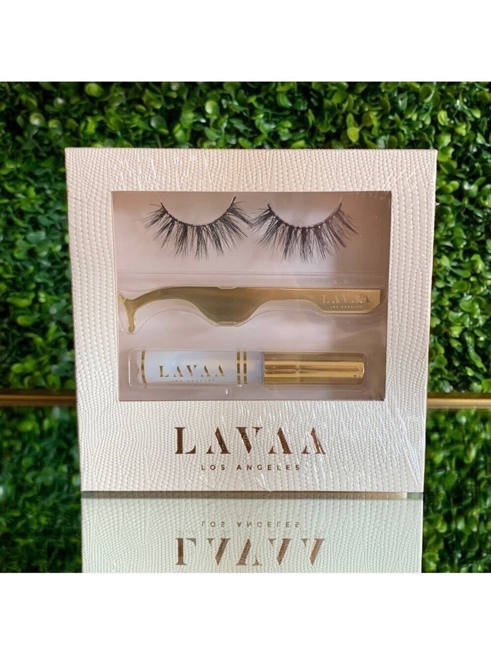 LAVAA Beauty 3D Mink Lashes Kit FLIRTY w/ Adhesive & Gold Applicator Tool | NEW